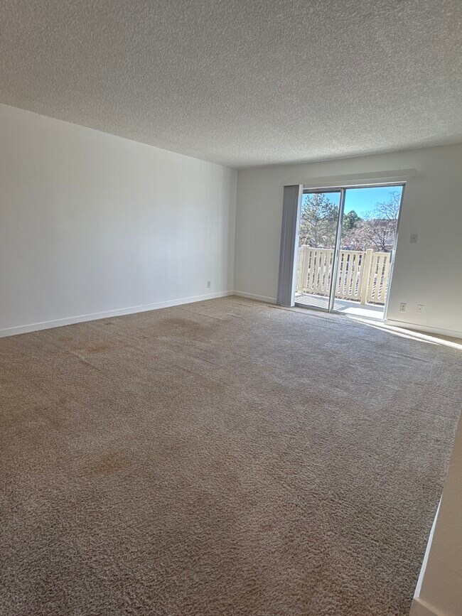 Sala de estar - 7455 E Quincy Ave