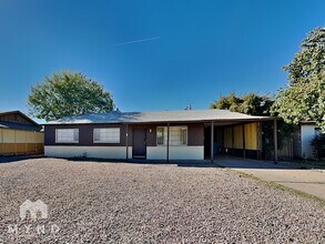 Building Photo - 3117 W Aster Dr