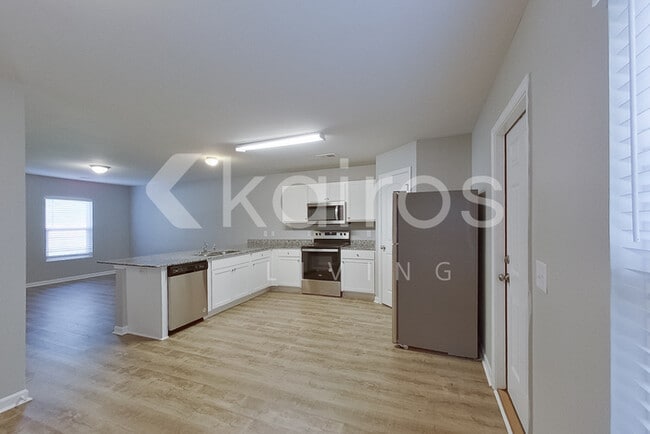 Building Photo - 318 Sunrise Cir
