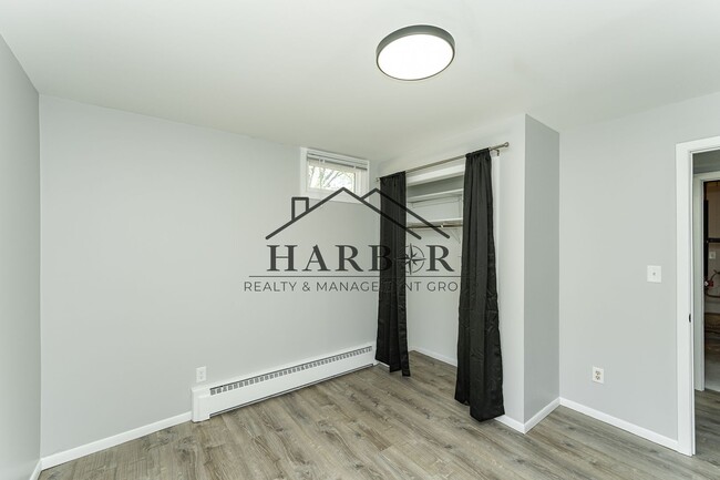 Foto del edificio - 3521 15th Ave NW
