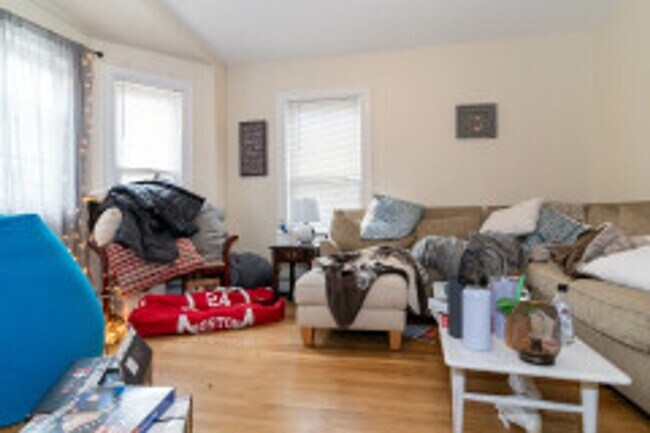 Foto del edificio - AWESOME 5 or 6 BED IN ALLSTON