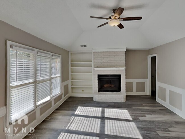 Foto del edificio - 7755 Antler Cove W