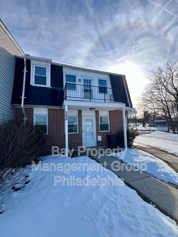 Foto del edificio - 246-247 Washington Pl