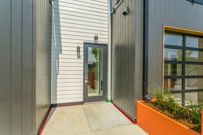 front door / private entrance - 3271 Airport Rd