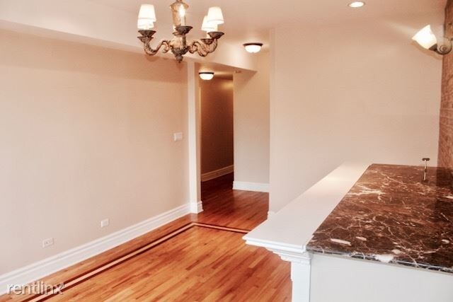 Foto del edificio - 4904 S Forrestville Ave