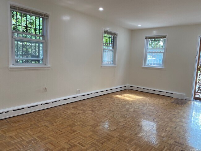 Building Photo - 151-67 27th Ave