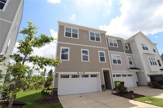 Building Photo - 2122 Terrawood Dr