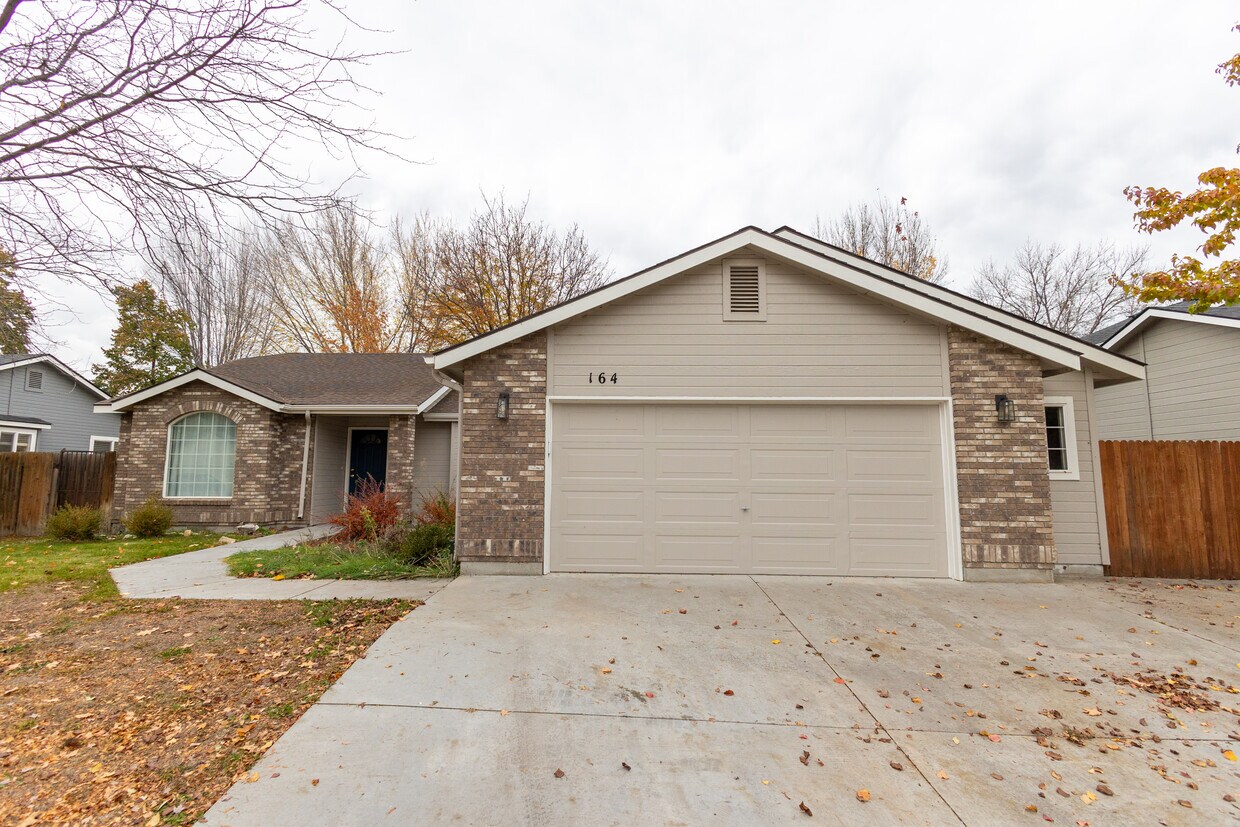 Foto principal - 164 S Silverwood Way