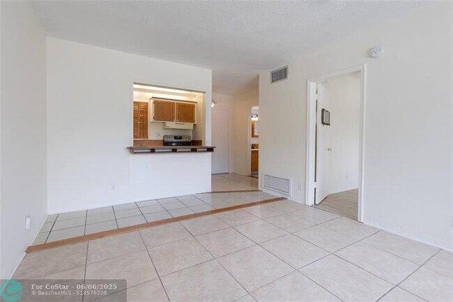 Foto del edificio - 1001 SE 16th St