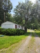Building Photo - 551 Tomahawk Run Rd