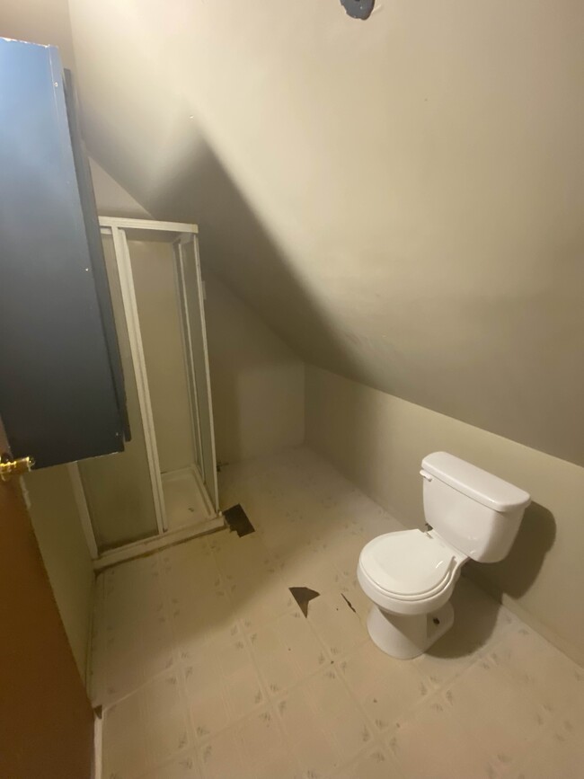 Building Photo - 300 E Sagefield Dr