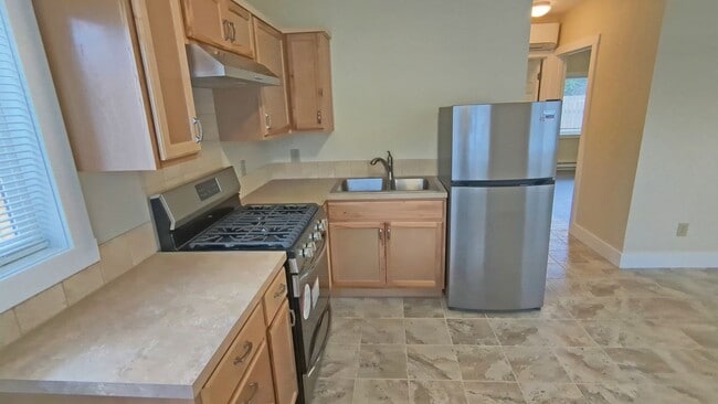 Foto del edificio - 2 bedroom 1 bath single level home