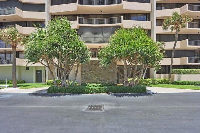 Foto del edificio - 4200 N Ocean Dr
