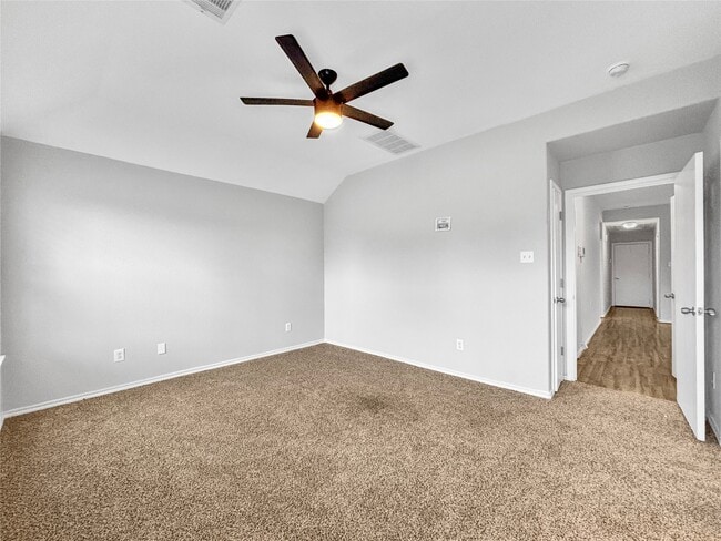 Foto del edificio - 4311 Amaryllis Ave