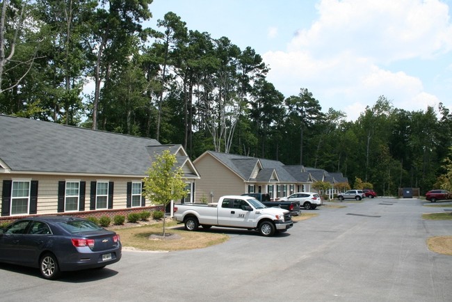 813 Muirs Ct - Owens Landing