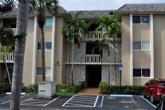Building Photo - 7480 Miami Lakes Dr