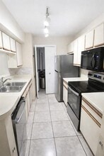 Building Photo - 5545 Devonbriar Way