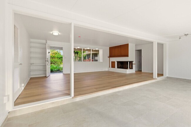 Foto del edificio - Newly renovated 4 bed, 3 Bath with pool near Kailua beach!