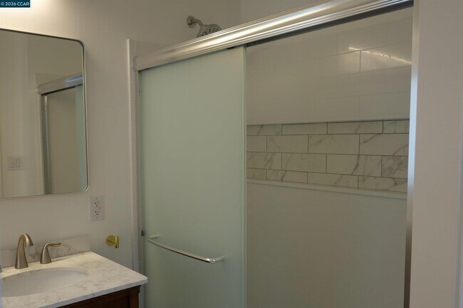 Foto del edificio - 2591 Walnut Blvd