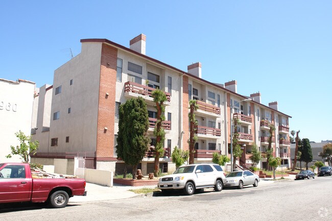Foto del edificio - Lucky Mansion