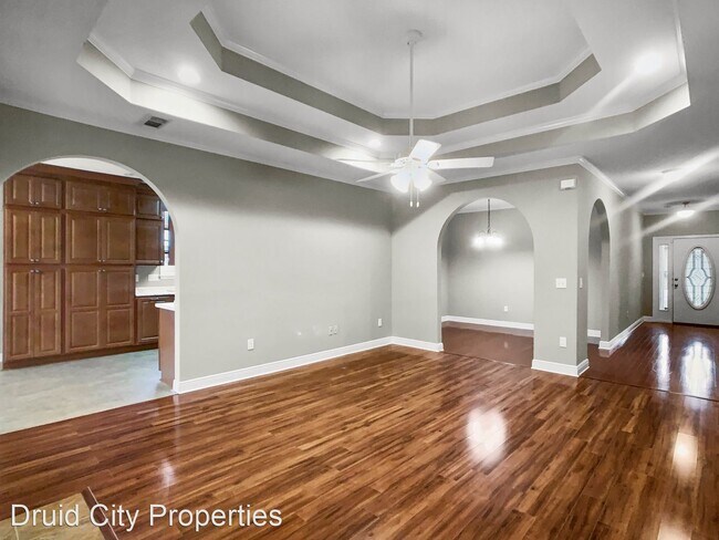 Building Photo - 3 br, 2 bath House - 12618 Mill Creek Drive