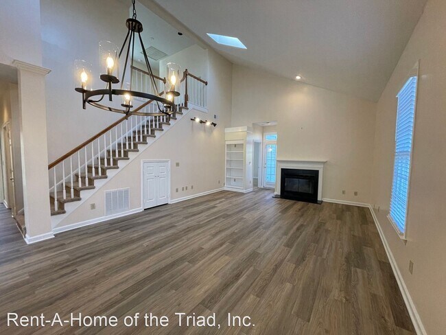Building Photo - 3 br, 2 bath House - 3308 Stable Ct