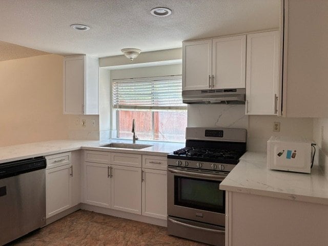 Building Photo - 13176 Tonikan Dr