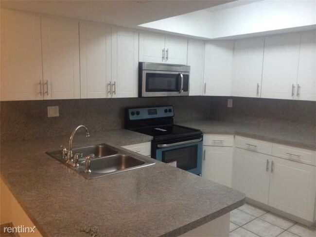 Building Photo - 10833 NW 7th St