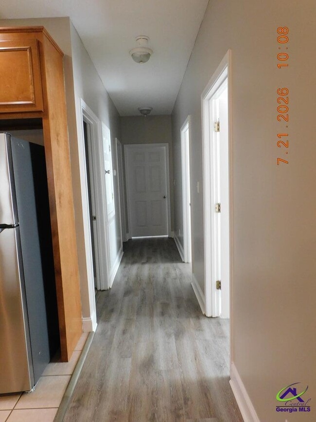 Building Photo - 506 Club Villa Court