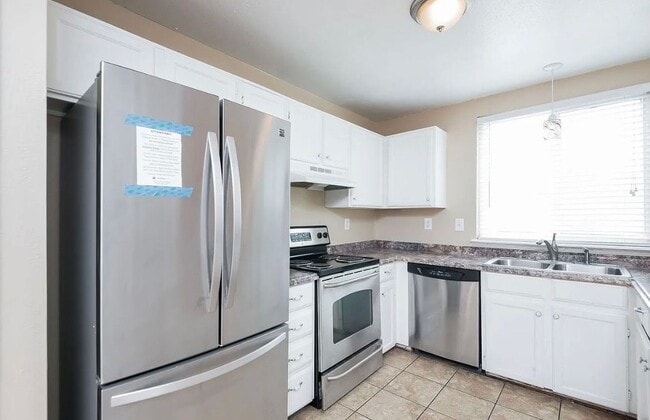 Foto del edificio - 4026 S Fundy Way