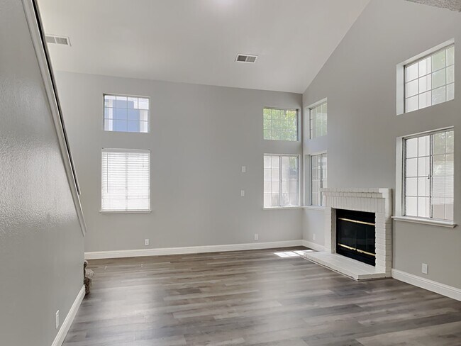 Building Photo - 8246 Prior Way