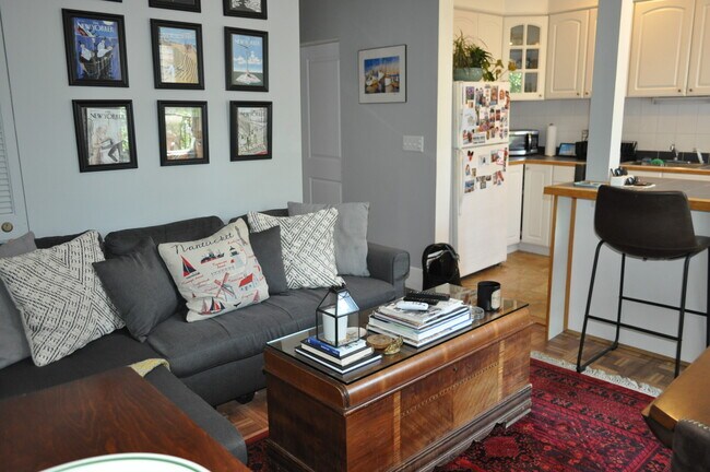 Foto del edificio - 215 W 9th St