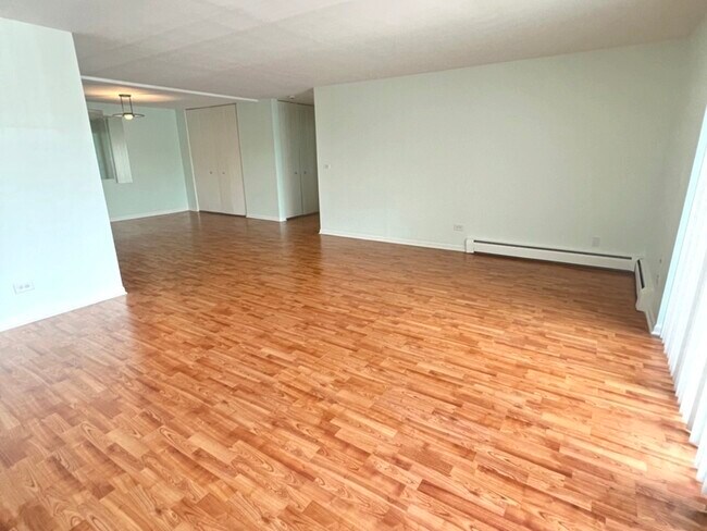 Foto del edificio - 10353 Dearlove Rd