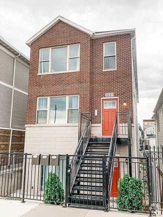 Front - 2237 W 18th St