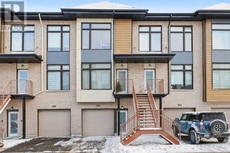 Building Photo - 336 Foliage Private