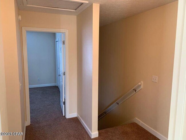 Foto del edificio - 2146 Sterling Cove Blvd
