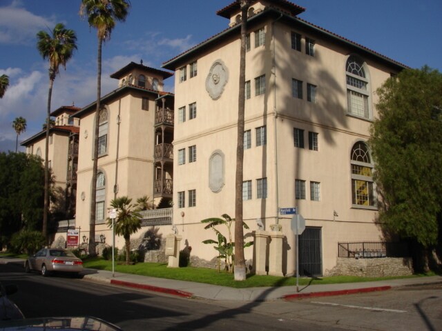 Foto del edificio - 1460 Mansfield N Ave