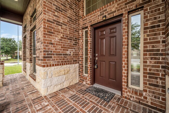 Building Photo - 23218 Verita Ct