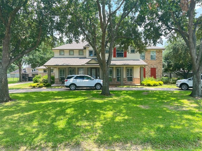 Building Photo - 26111 Cloverland Park Ln
