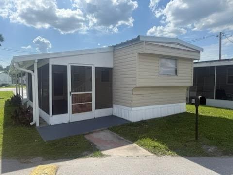 Primary Photo - 2850 New Tampa Hwy