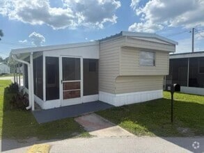 Building Photo - 2850 New Tampa Hwy