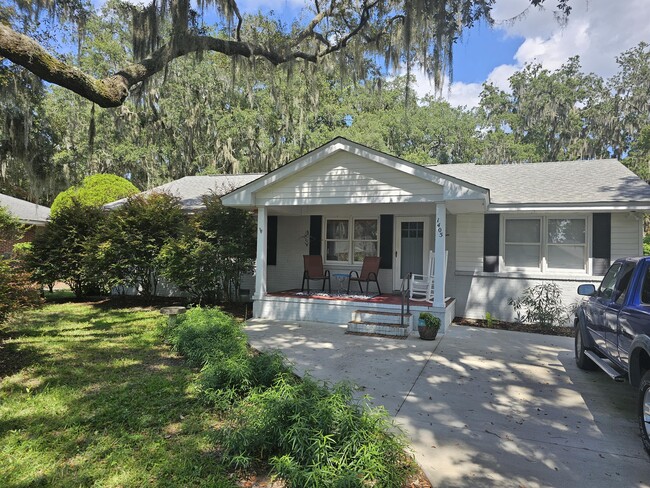 Building Photo - 1405 Harrington St