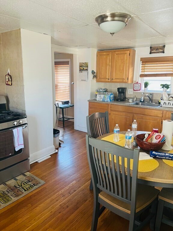 Foto del edificio - 47 Glenwood Ave