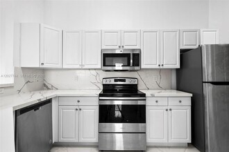 Building Photo - 4404 SW 160th Ave