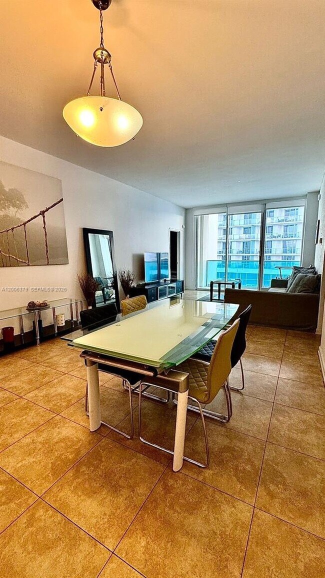 Foto del edificio - 4001 S Ocean Dr