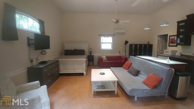 Foto del edificio - 180 Cedar Cir