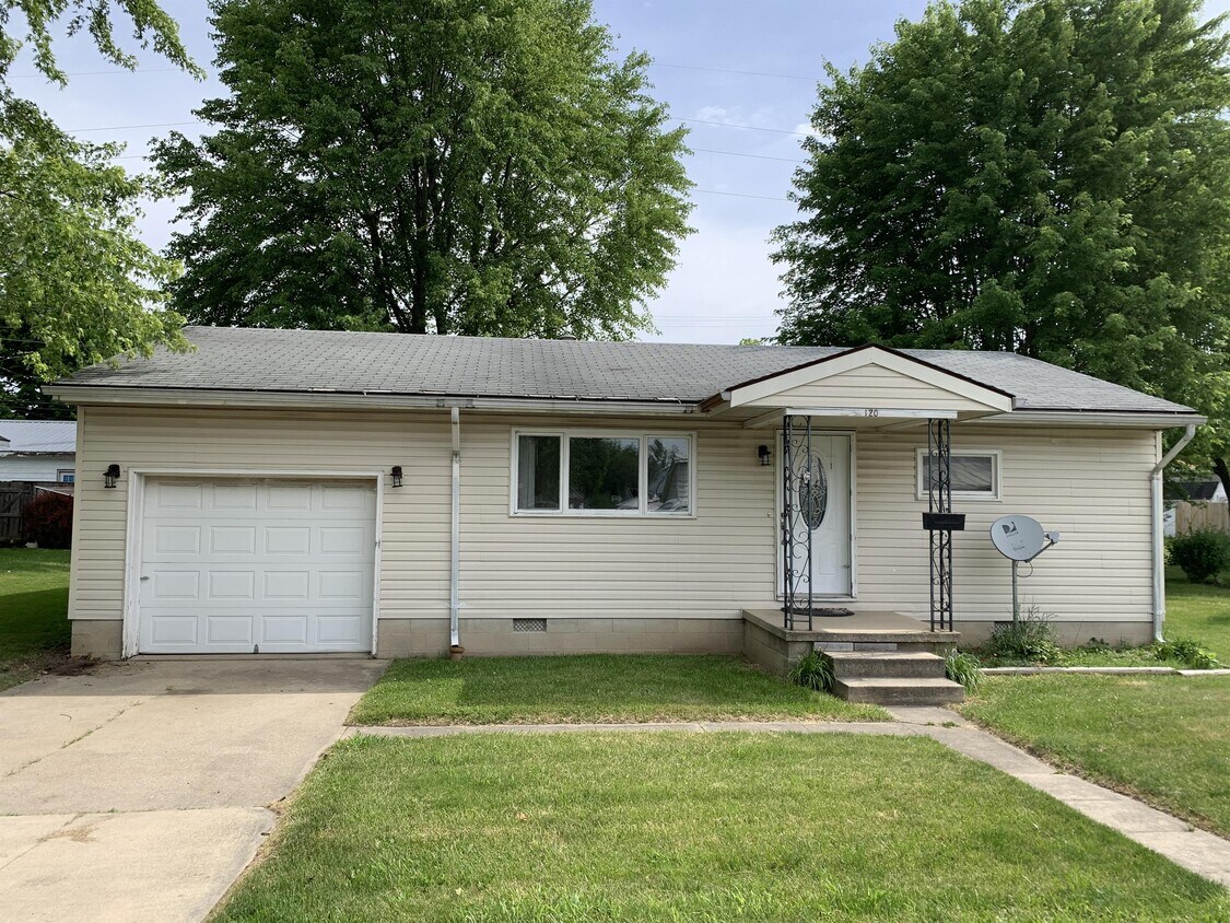 Primary Photo - 120 W Pearl St