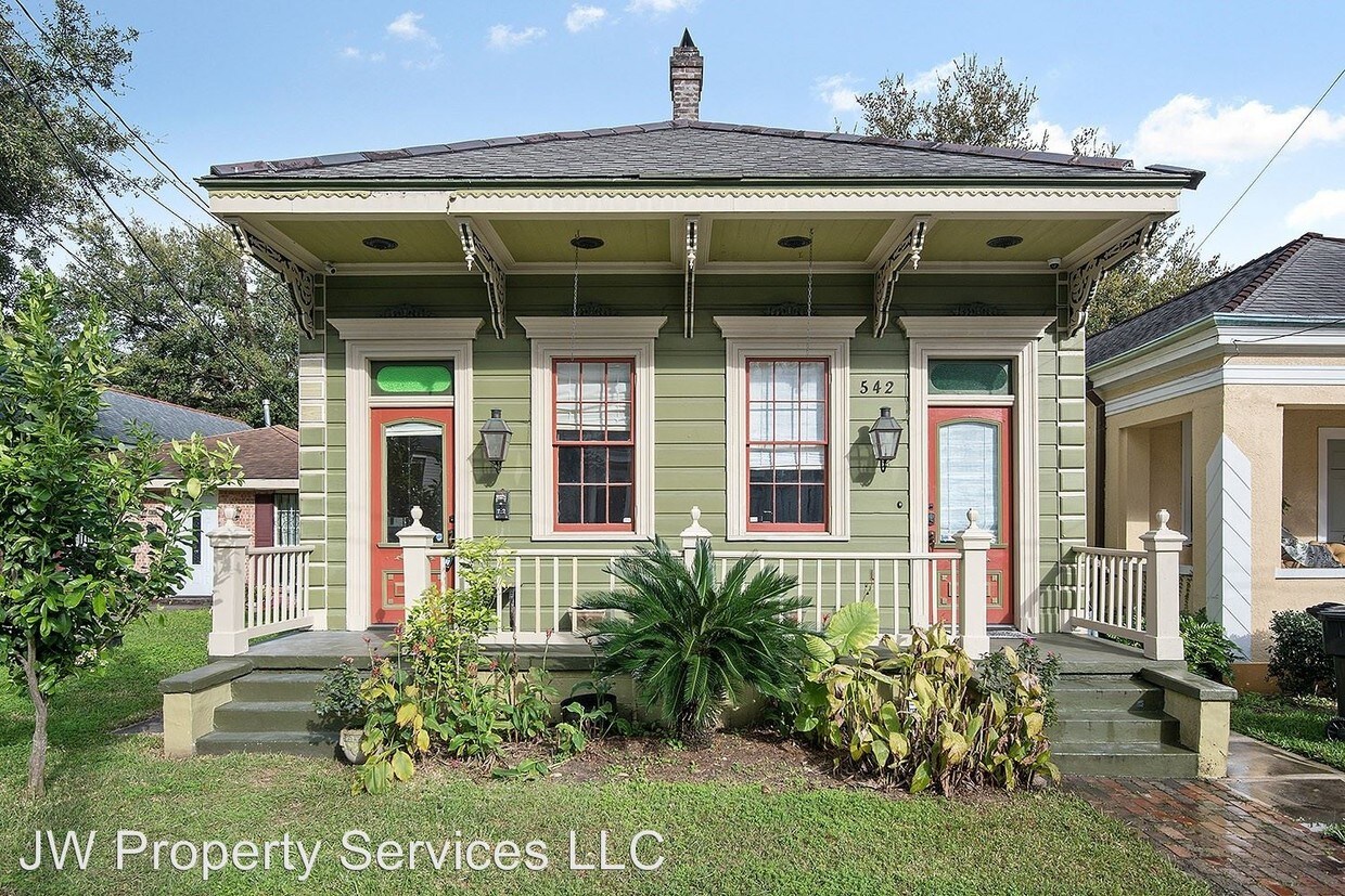 Primary Photo - 3 br, 2 bath House - 542 Elmira Ave