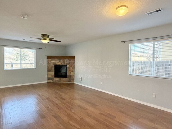 Foto del edificio - 3910 Reindeer Cir