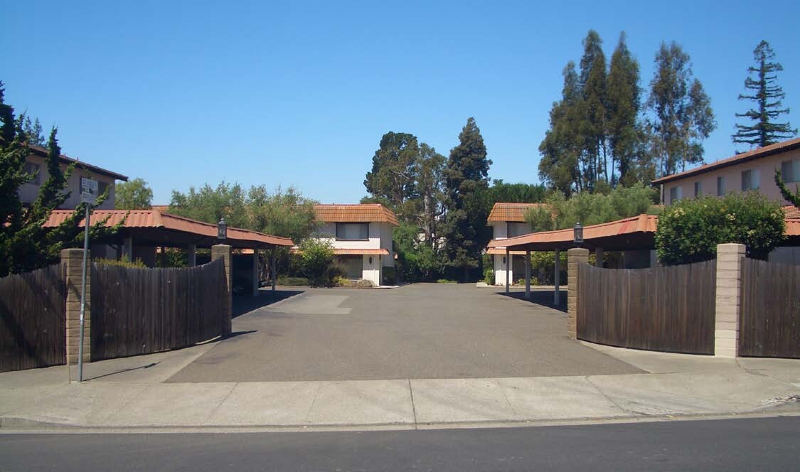 Foto del edificio - 4337-4352 Elvira Pl